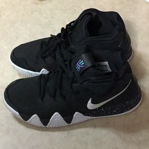 Nike Kyrie 3 Boys